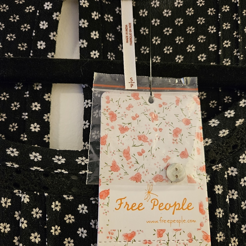 Brand new Free People black and white floral dress, Women's Size S - Picture 7 of 7